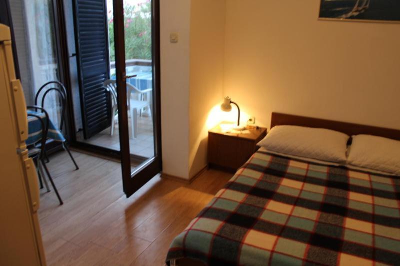 Apartments Mint Povljana - 50M From Sandy Beach Buitenkant foto