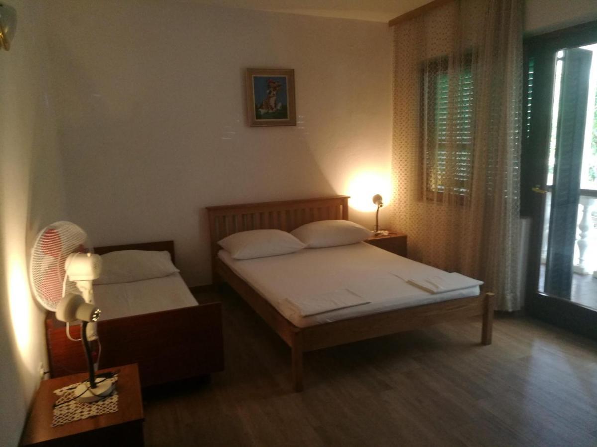 Apartments Mint Povljana - 50M From Sandy Beach Buitenkant foto