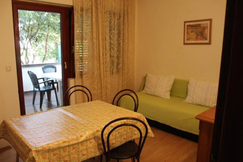 Apartments Mint Povljana - 50M From Sandy Beach Buitenkant foto