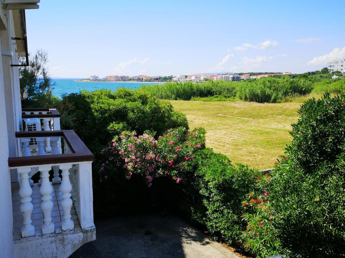 Apartments Mint Povljana - 50M From Sandy Beach Buitenkant foto
